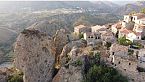 L'ex postina che vive in un borgo fantasma da 37 anni