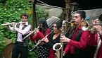 Hoppa (salto andino) - Ensamble Transatlántico de Folk Chileno (feat. Blanche Oguey)