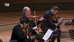 El primer violista de la Filarmónica de Berlín, Amihai Grosz, presentado por Alondra de la Parra