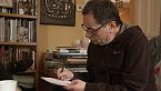 Detrás de cámaras: el legendario cineasta Carlos Saura publica un libro de fotografías