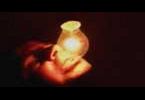 13. Hollowblue - Anthony Raynolds: 'Io bevo'